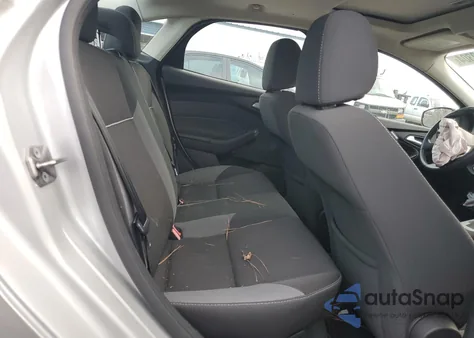 2013 Ford Focus Se z USA, uszkodzony, nr VIN 1FADP3F26DL196625